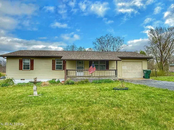 27 Oxford Dr, Crossville, TN 38555