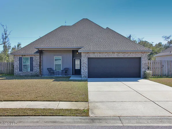 12851 Jackson Lee Dr, Ocean Springs, MS 39564