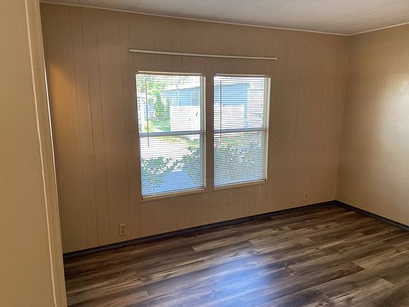 5th image of 610 Cayuta Ave