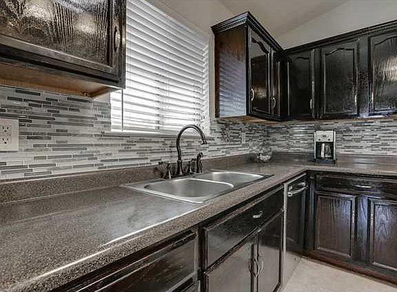 4th image of 3680 Tierra Alba Dr