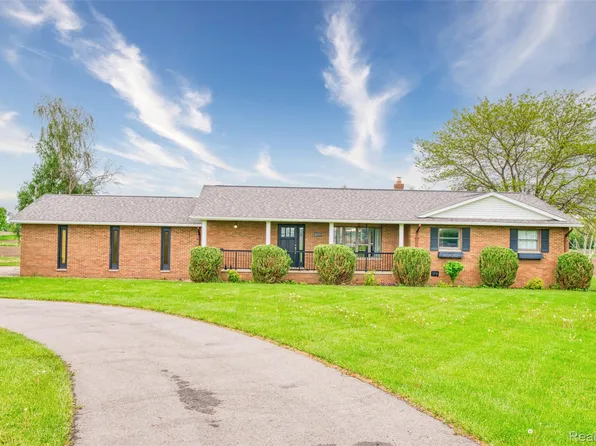 8653 Burnside Rd, Brown City, MI 48416