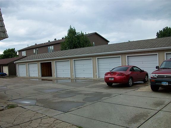 1116 S 3rd St. Garages