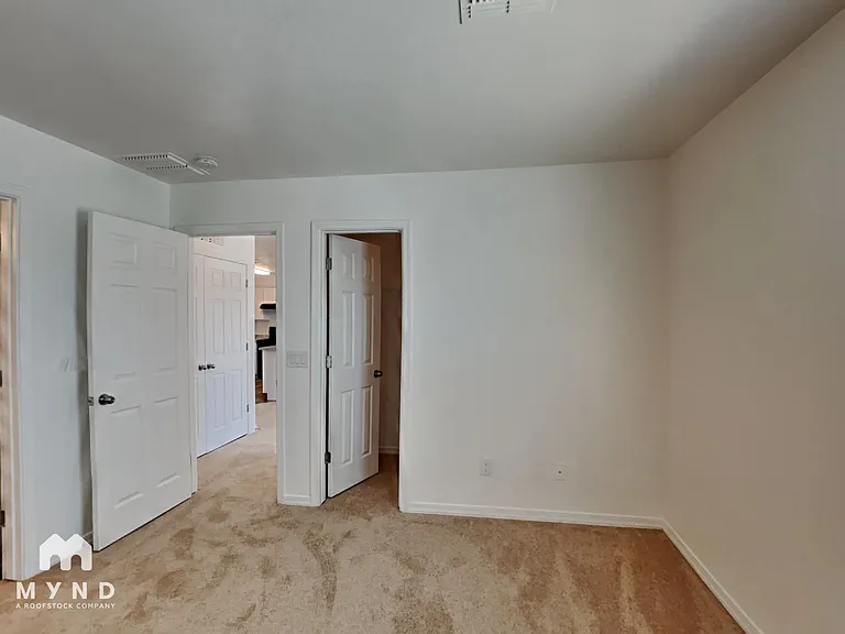 953 W Kachina Dr — Photo 7