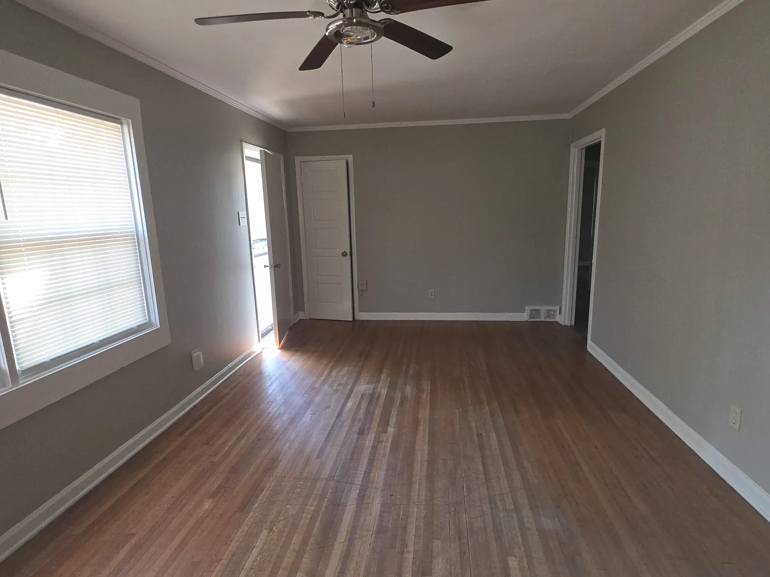 Charming 3-Bed, 1-Bath Home with Carport — Photo 4