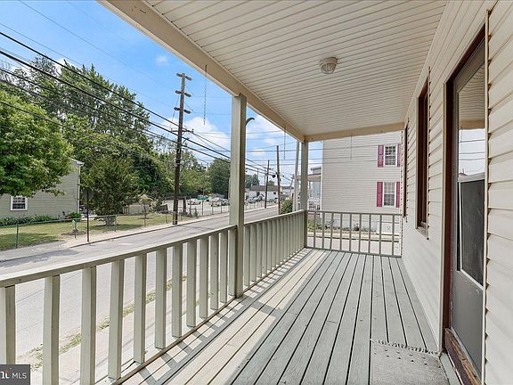 2nd image of 402 N Morton Ave