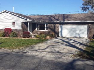 219 E 7th St, Georgetown, IL 61846