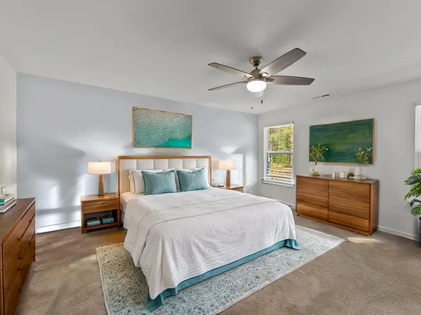 34 McIntosh Ct, Fuquay Varina, NC 27526