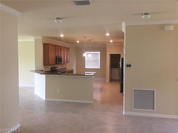 4th image of 3696 Valle Santa Cir