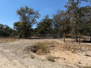 320 Daisy Haven Ln, Seguin, TX 78155