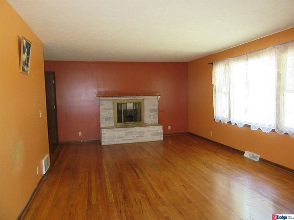 3rd image of 11909 Prairie Lane Dr