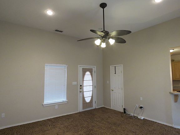 3rd image of 1938 Manor Dr