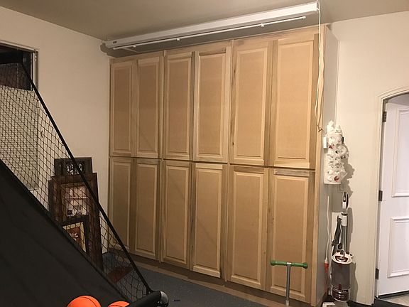 Garage cabinet 
