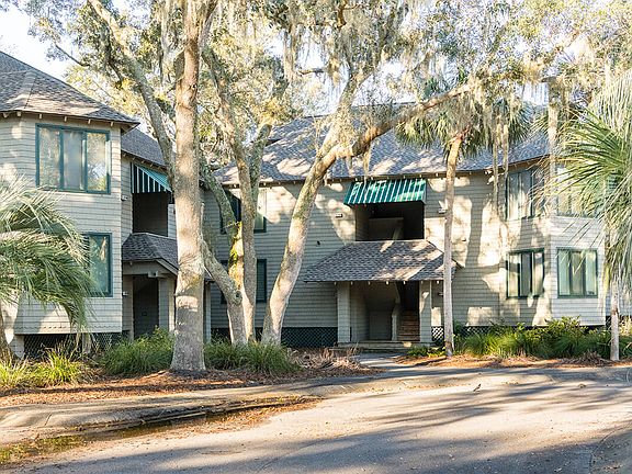 2nd image of 4739 Tennis Club Ln