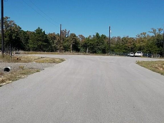 2nd image of 112 Alder Dr