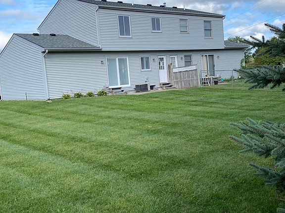 3rd image of 9420 Summerland Dr