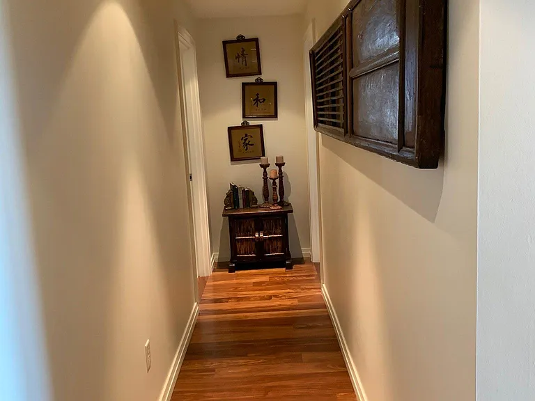 Foyer to Bedrooms