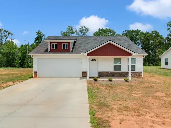 780 N Trade Ave, Landrum, SC 29356