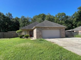 21283 Beau Chateau Blvd, Ponchatoula, LA 70454