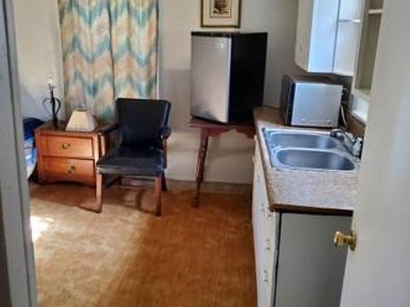 4th image of 4058 Brookdale Ave