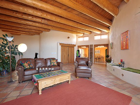 3rd image of 6 Vista Grande Dr