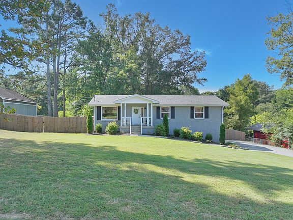 2nd image of 710 Overlook Dr