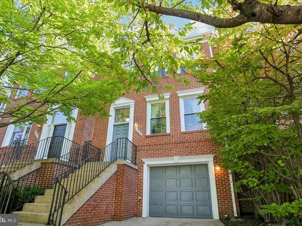 12029 Edgemere Cir, Reston, VA 20190