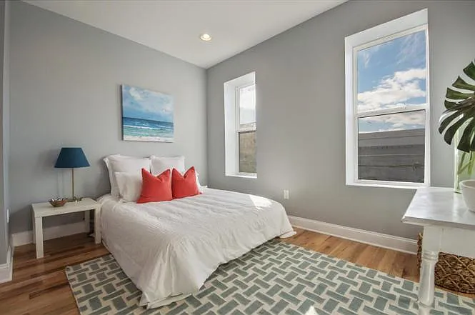 2441 Federal St — Photo 14