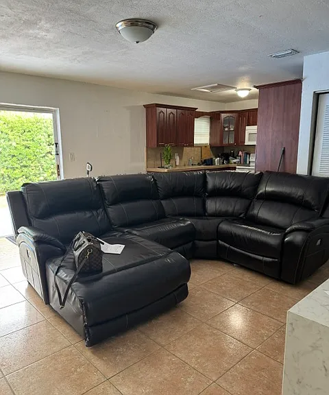 4434 SW 129th Pl — Photo 3