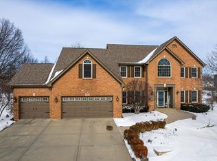 1911 Wicklow Rd, Naperville, IL 60564