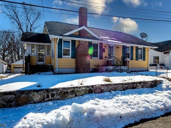 2nd image of 18 Grove St