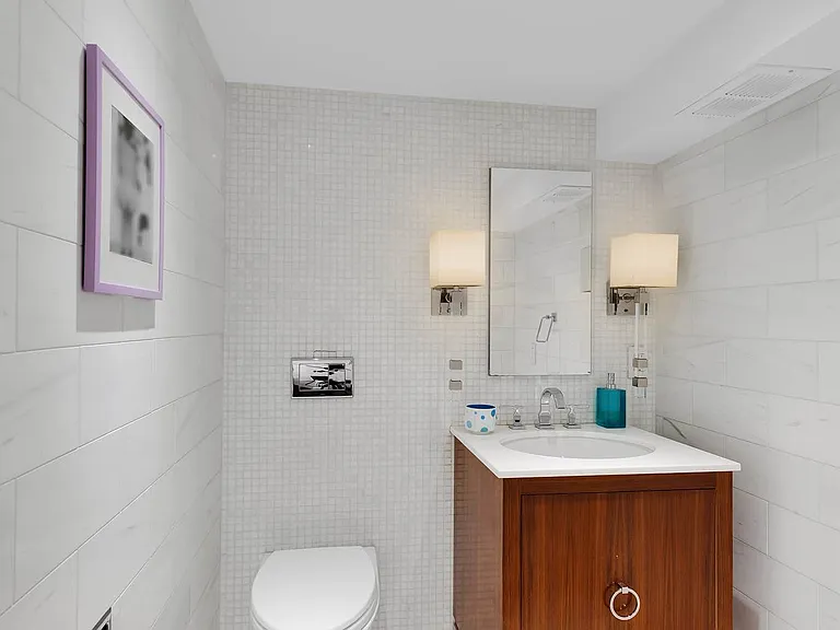 135 W 70th St #4D — Photo 9