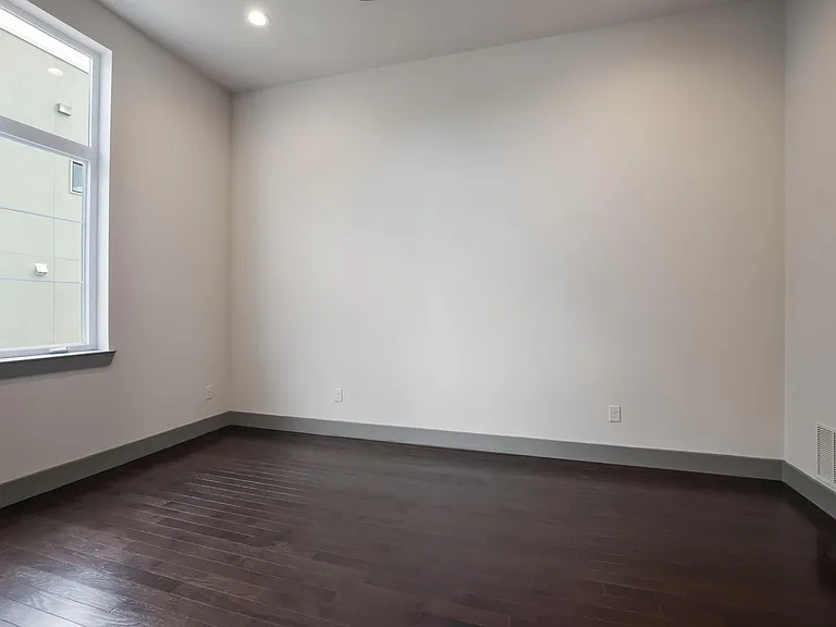 803 E Park Ave #104 — Photo 16