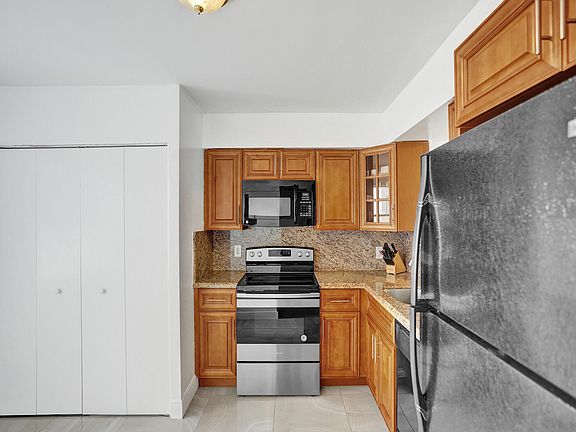 3rd image of 14723 Cumberland Drive #B404