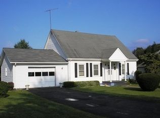 2013 3rd St, Radford, VA 24141