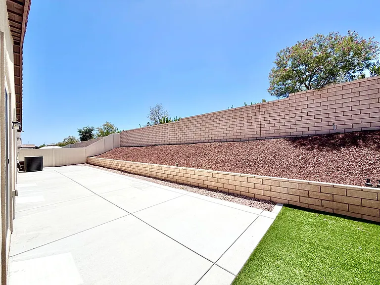 32463 McKiernan Ln — Photo 35