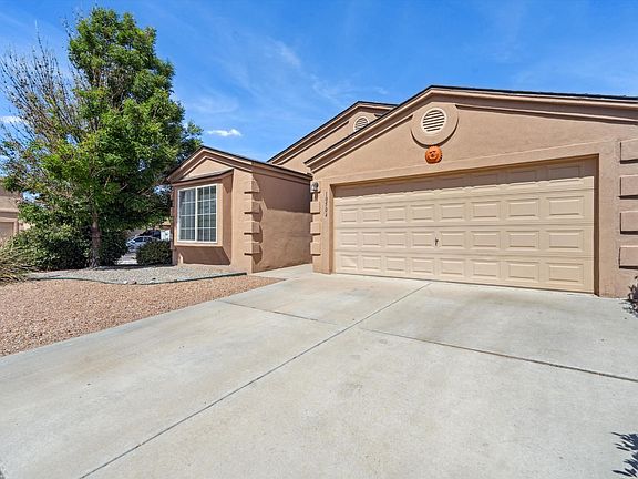 3rd image of 10504 Vendaval Ave NW