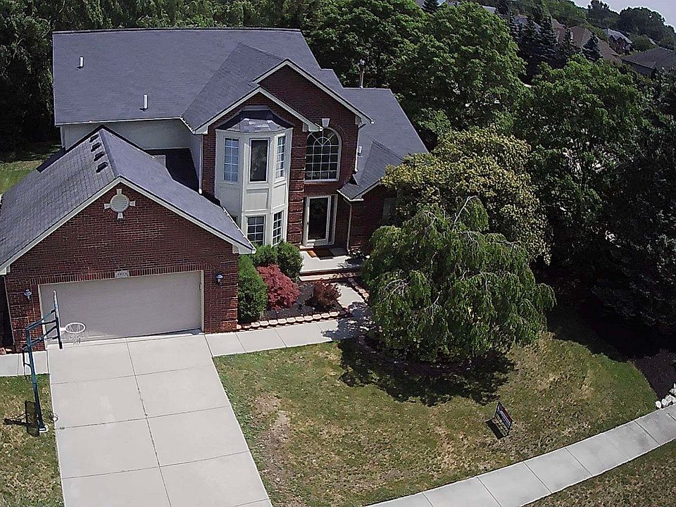 1st image of 49008 Morning Glory Dr