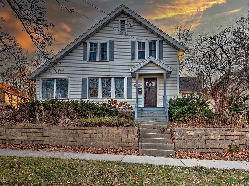 2403 Chamberlain Ave, Madison, WI 53726 Zillow