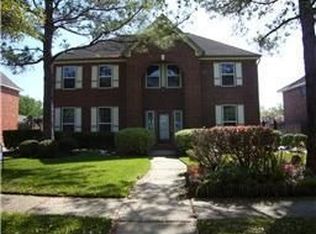 4606 Meadow Green Dr, Sugar Land, TX 77479
