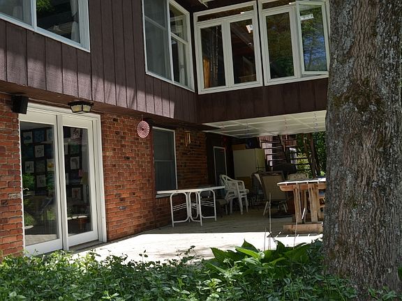 Back deck for entertaining.