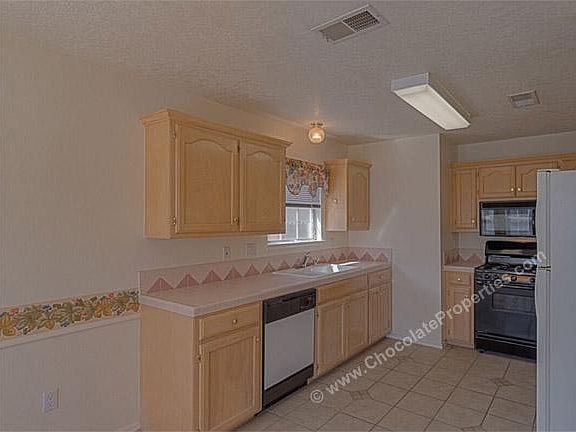 3rd image of 6816 Cayman Ct NW