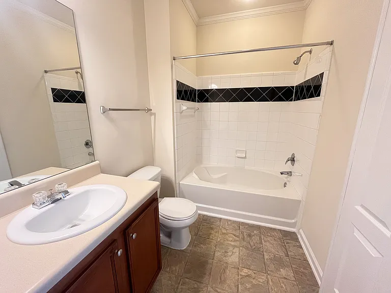 Wesley Kensington Apartments at Stonecrest — Photo 357