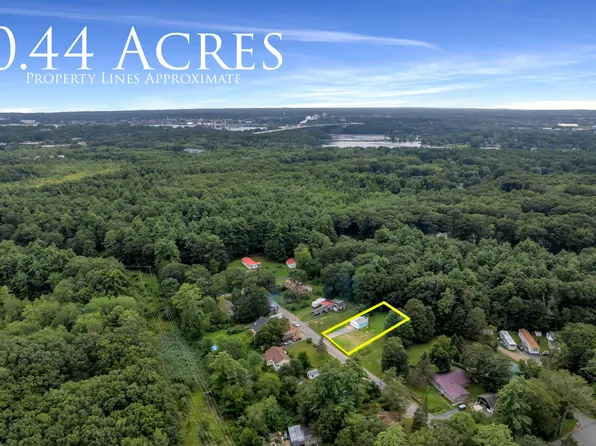 12 Armour Drive, Kittery, ME 03904