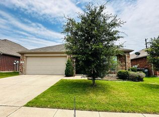 1209 Lone Pine Dr, Little Elm, TX 75068