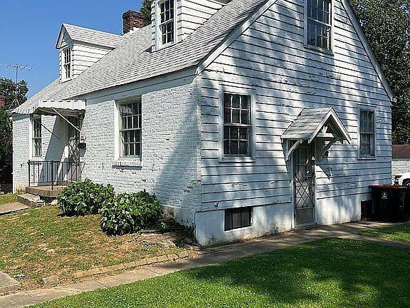 4th image of 1000 Parkway Dr