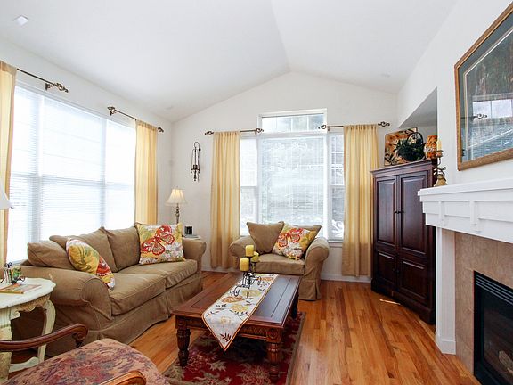 3rd image of 2550 Winding River Dr #L4