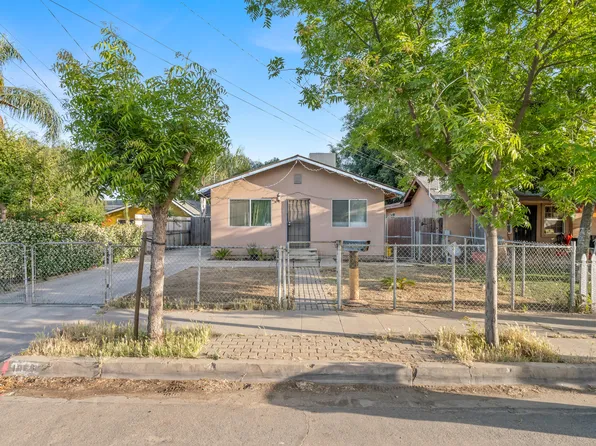 1026 E Golden Way, Dinuba, CA 93618