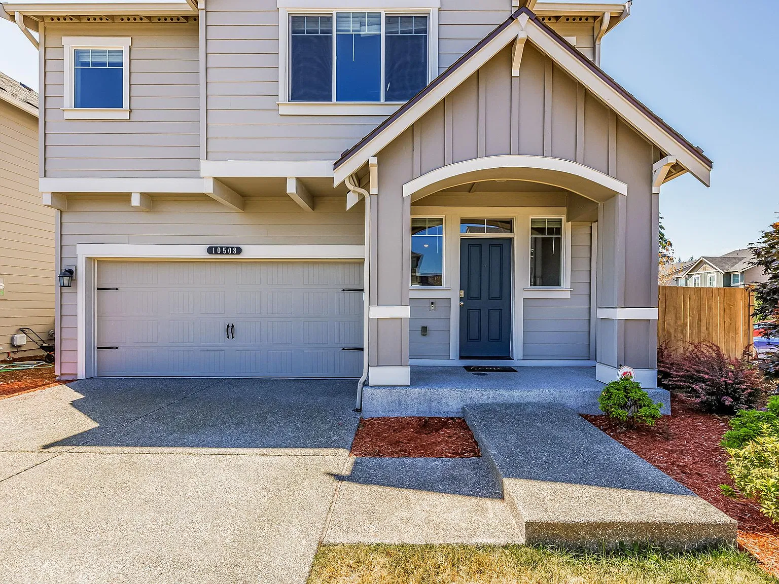 5 bed, 3008 sqft, $3,295 — Photo 1
