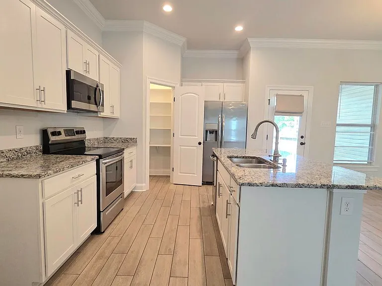 7004 Spring Gardens Dr — Photo 7