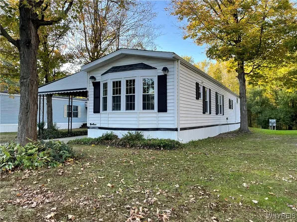 124 Poplar St #124, Alden, NY 14004